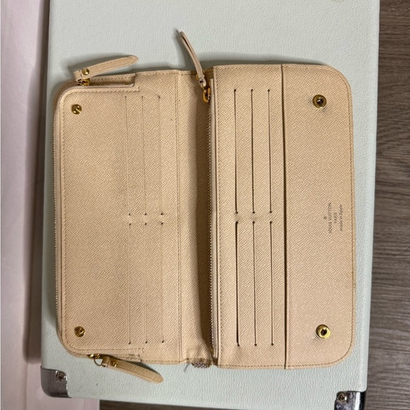 Louis Vuitton Damier Azur Wallet - Picture 6 of 10